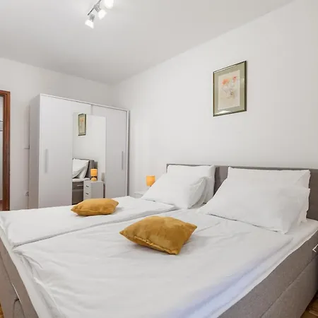 Apartman Kety Apartment *
